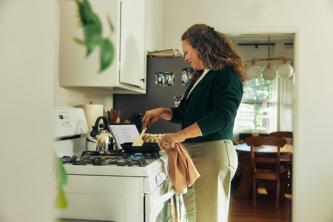 woman organizing kitchen